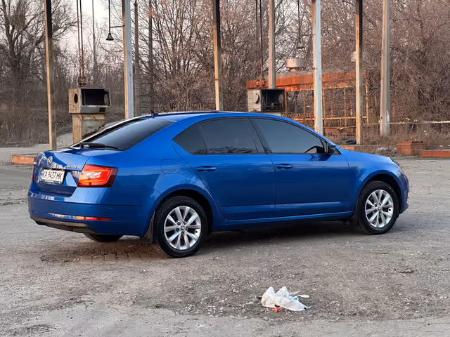 Skoda Octavia - фото 5