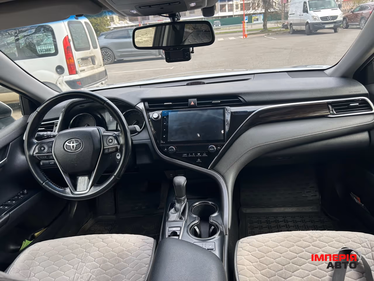 Toyota Camry - фото 6