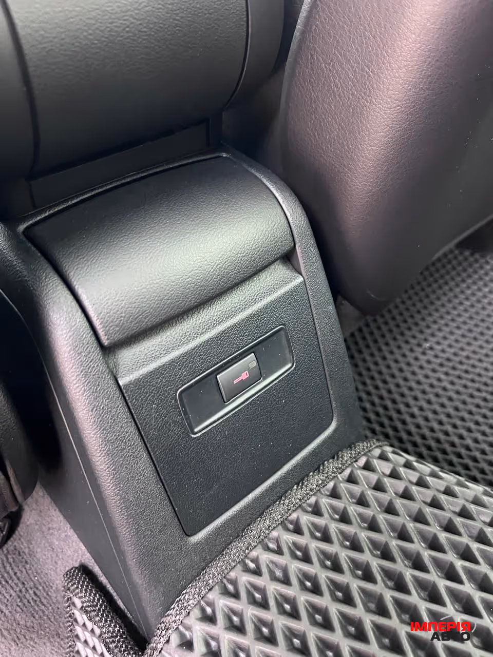 Audi A3 - фото 18