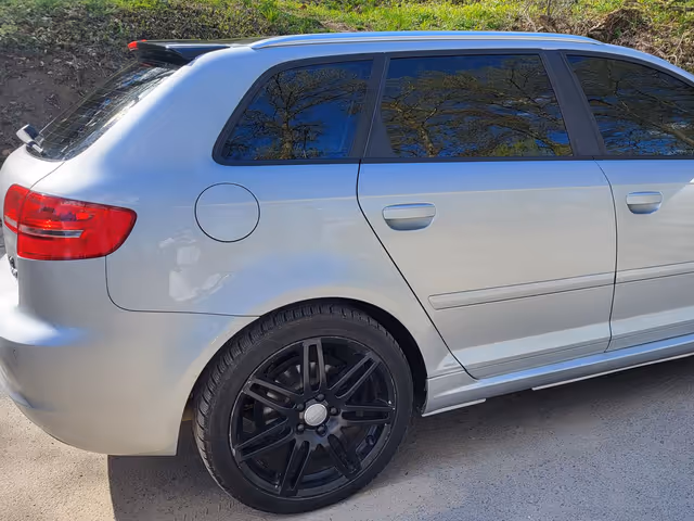 Audi A3 - фото 4