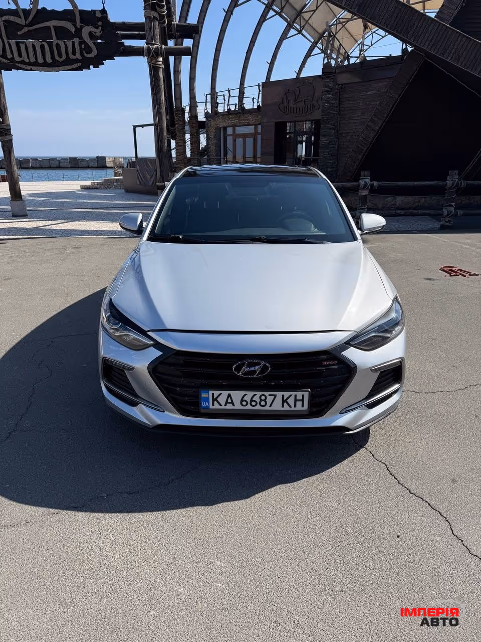 Hyundai Elantra - фото 4