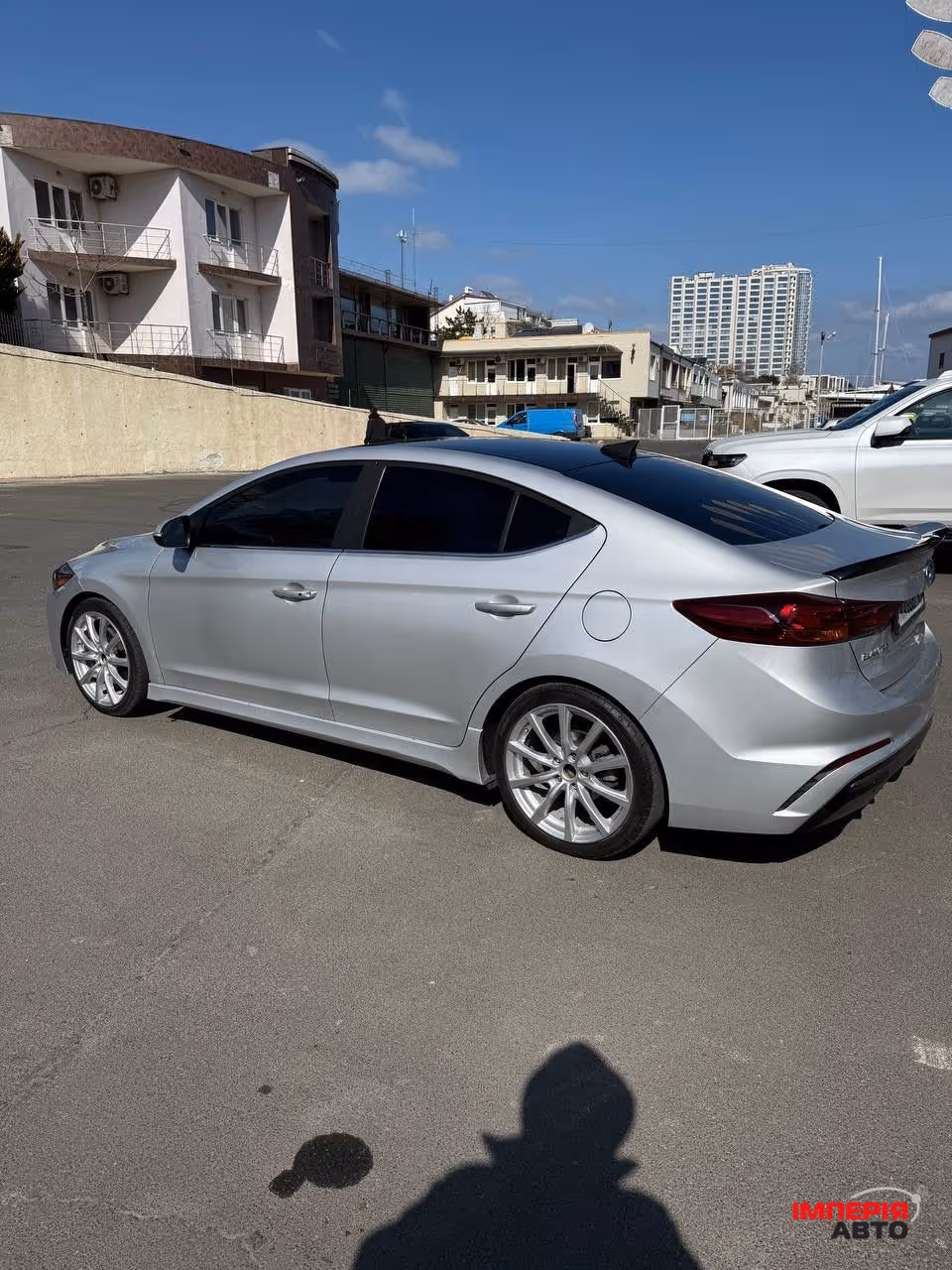Hyundai Elantra - фото 5