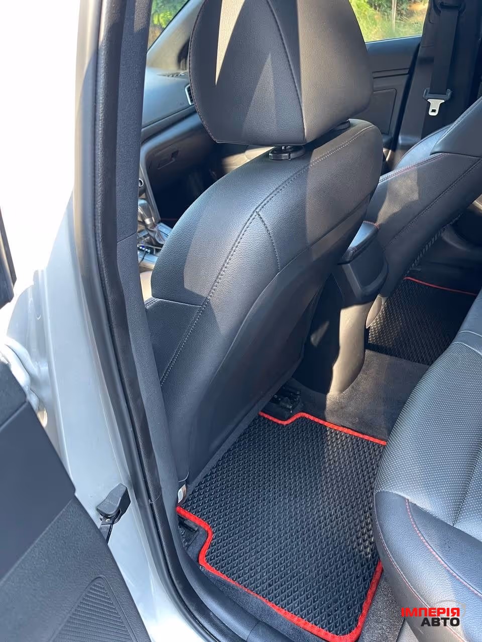 Hyundai Elantra - фото 9