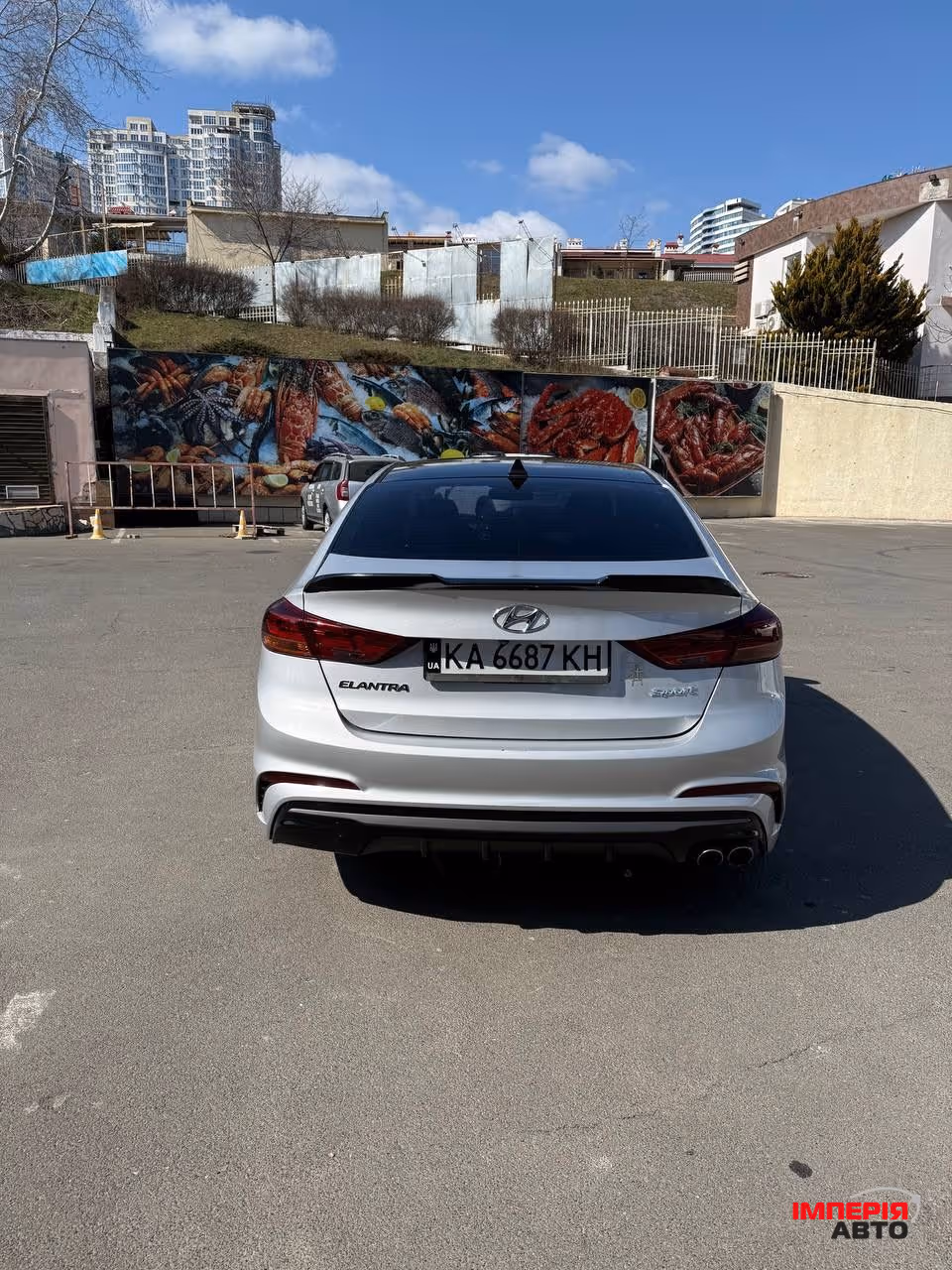 Hyundai Elantra - фото 2