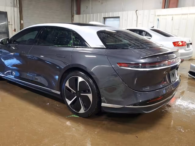 Lucid Air - фото 2