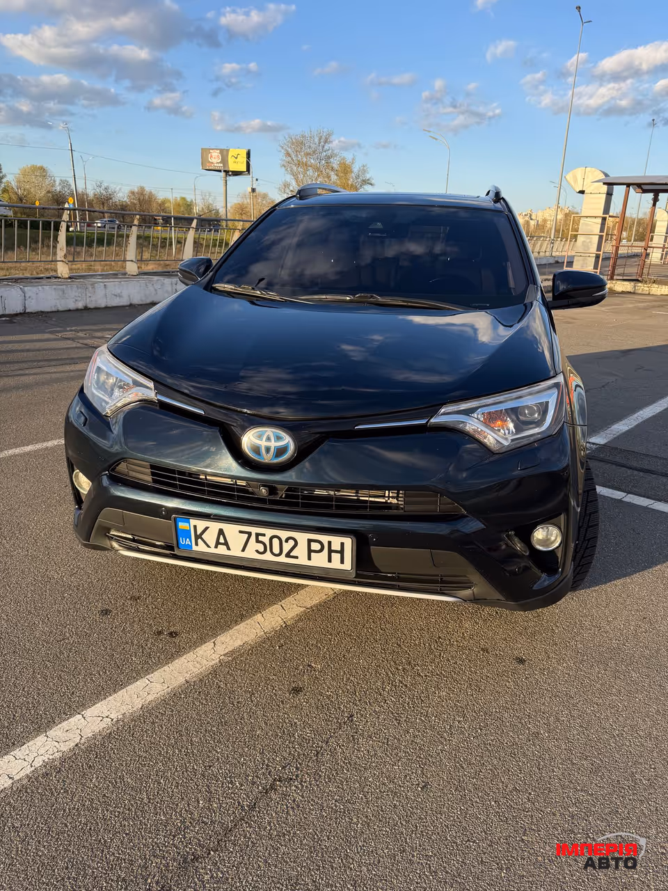 Toyota RAV4 - фото 2