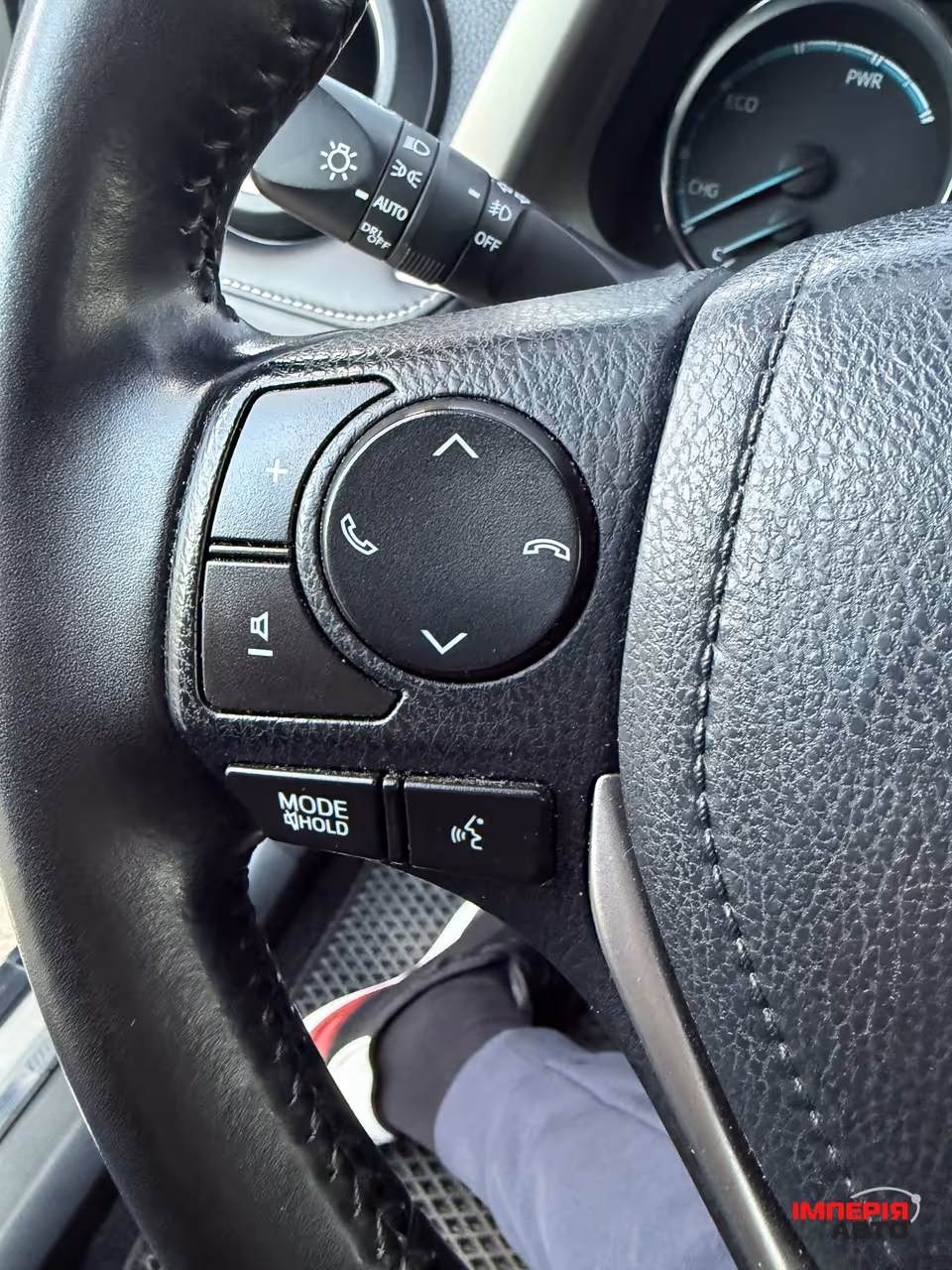 Toyota RAV4 - фото 28