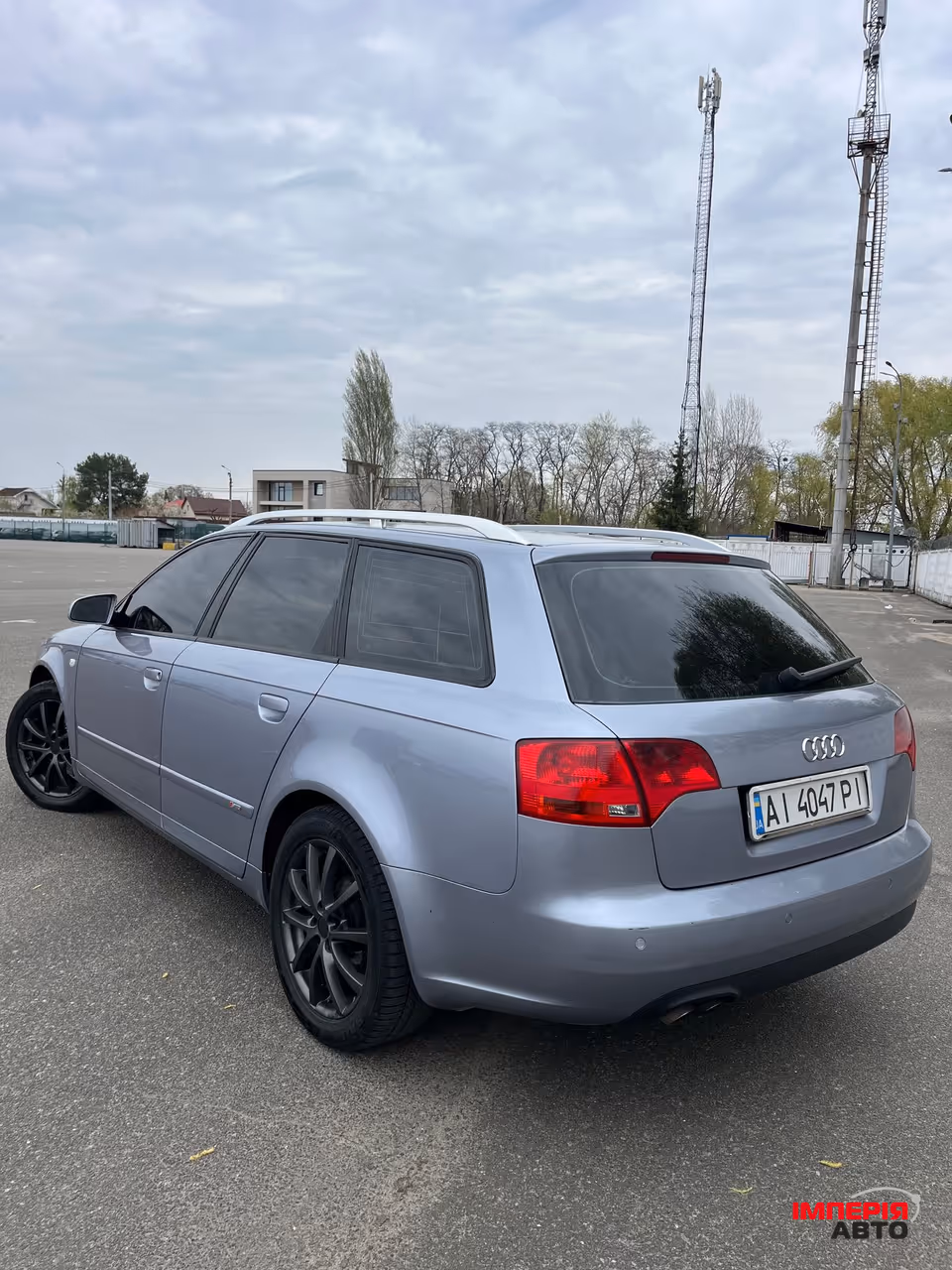 Audi A4 - фото 8