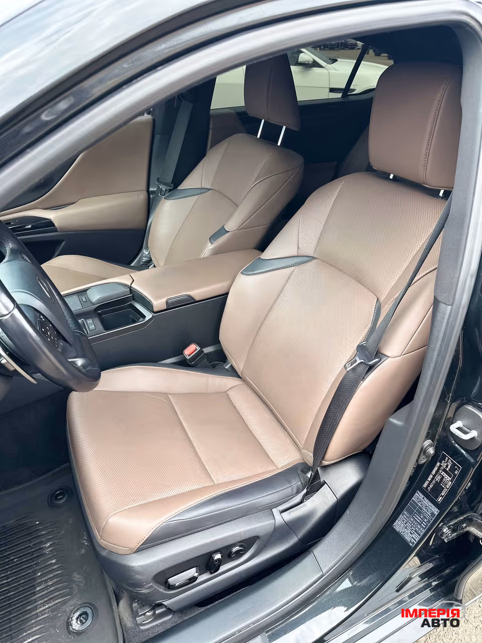 Lexus ES - фото 8