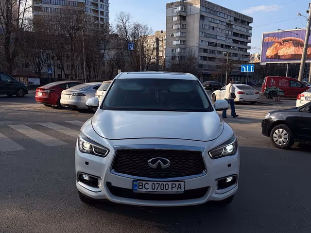 Infiniti QX60 - фото 1