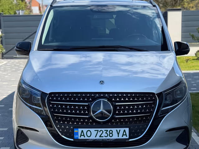 Mercedes-Benz EQV - фото 2
