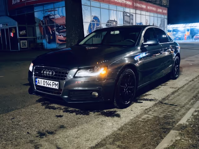 Audi A4 - фото 4