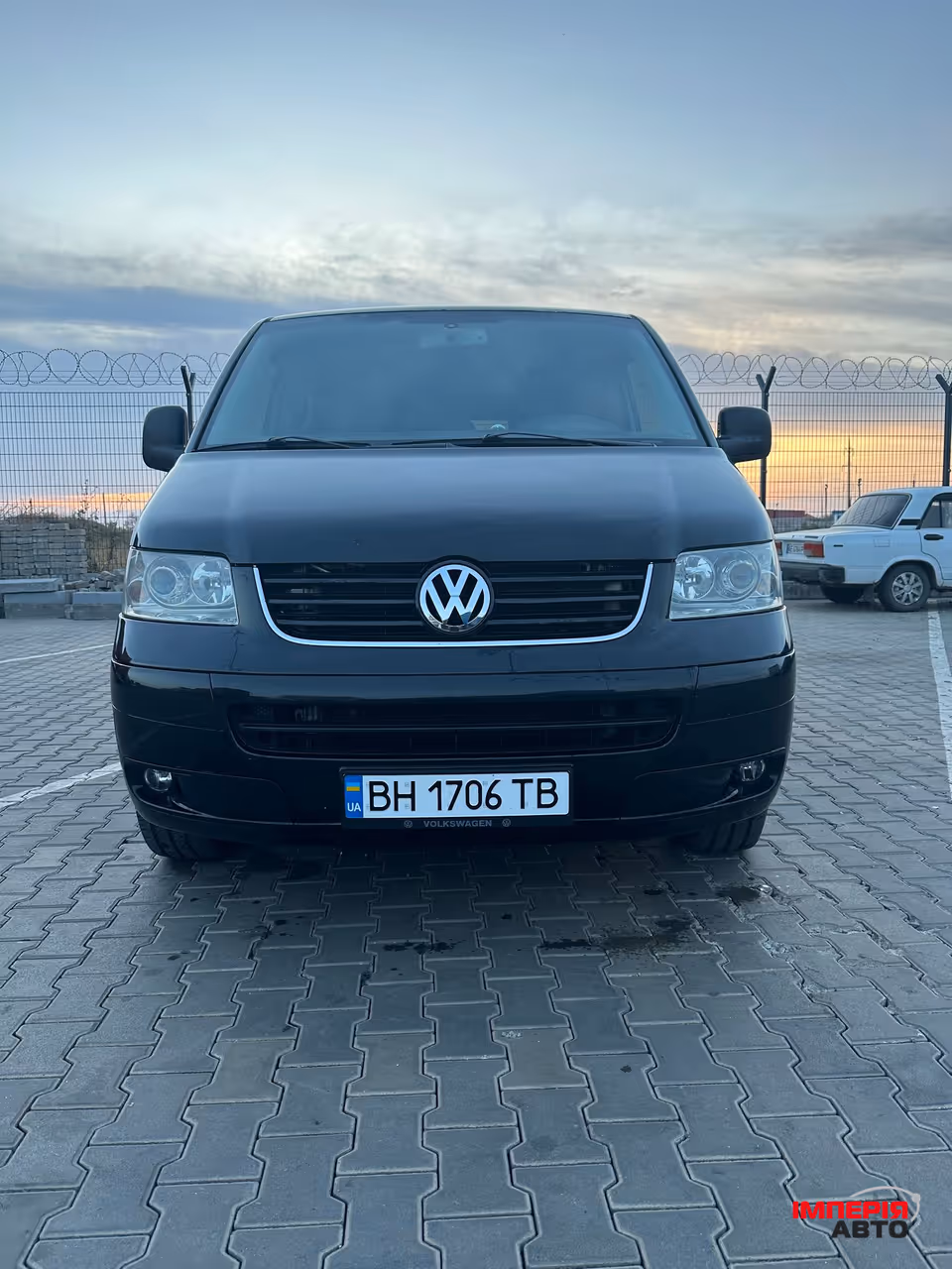 Volkswagen Caravelle - фото 12