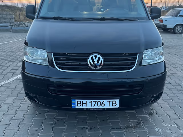 Volkswagen Caravelle - фото 2