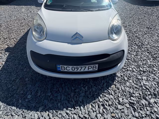 Citroen C1 - фото 1