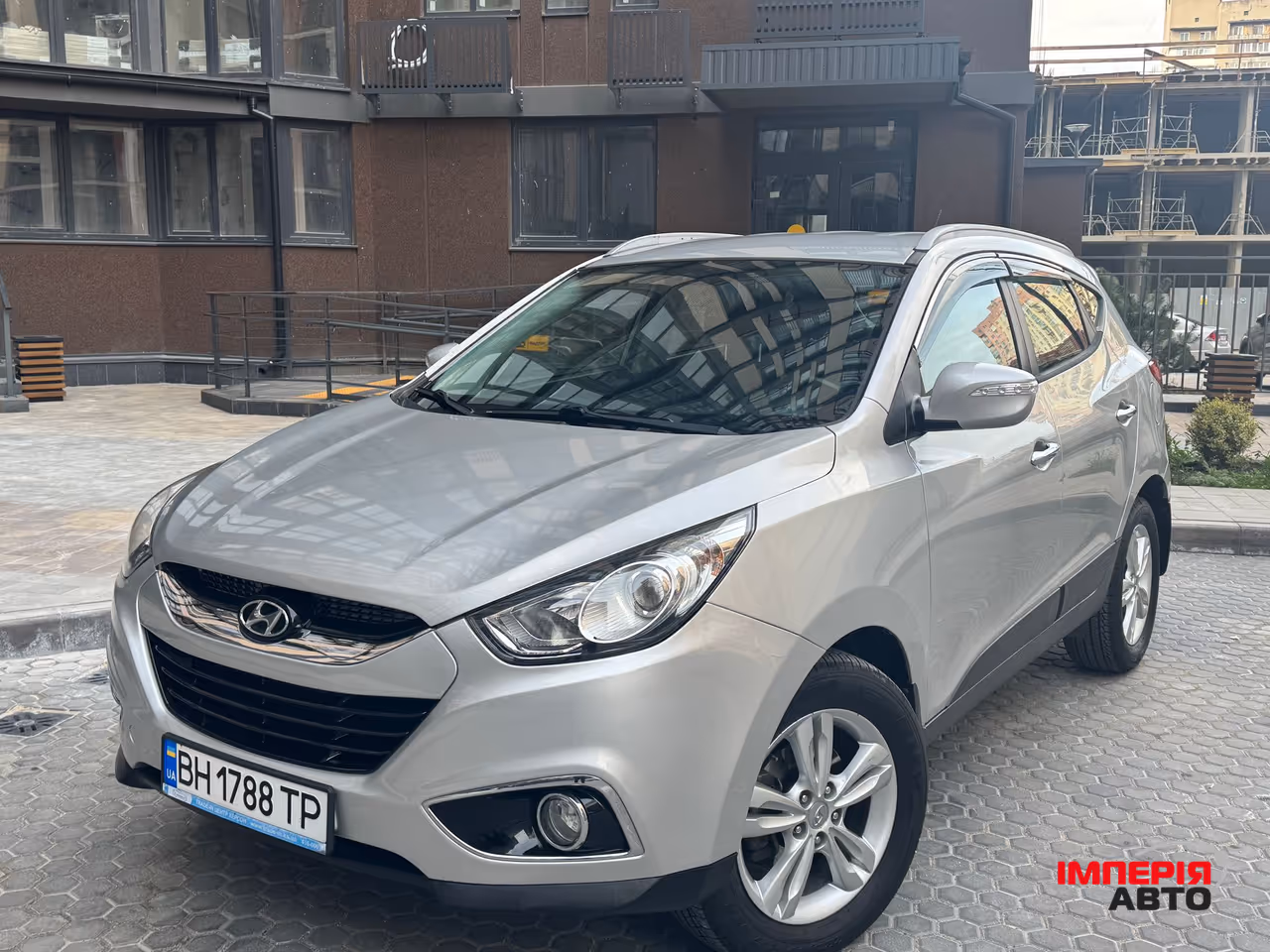 Hyundai ix35 - фото 1