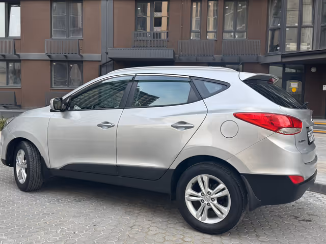 Hyundai ix35 - фото 4
