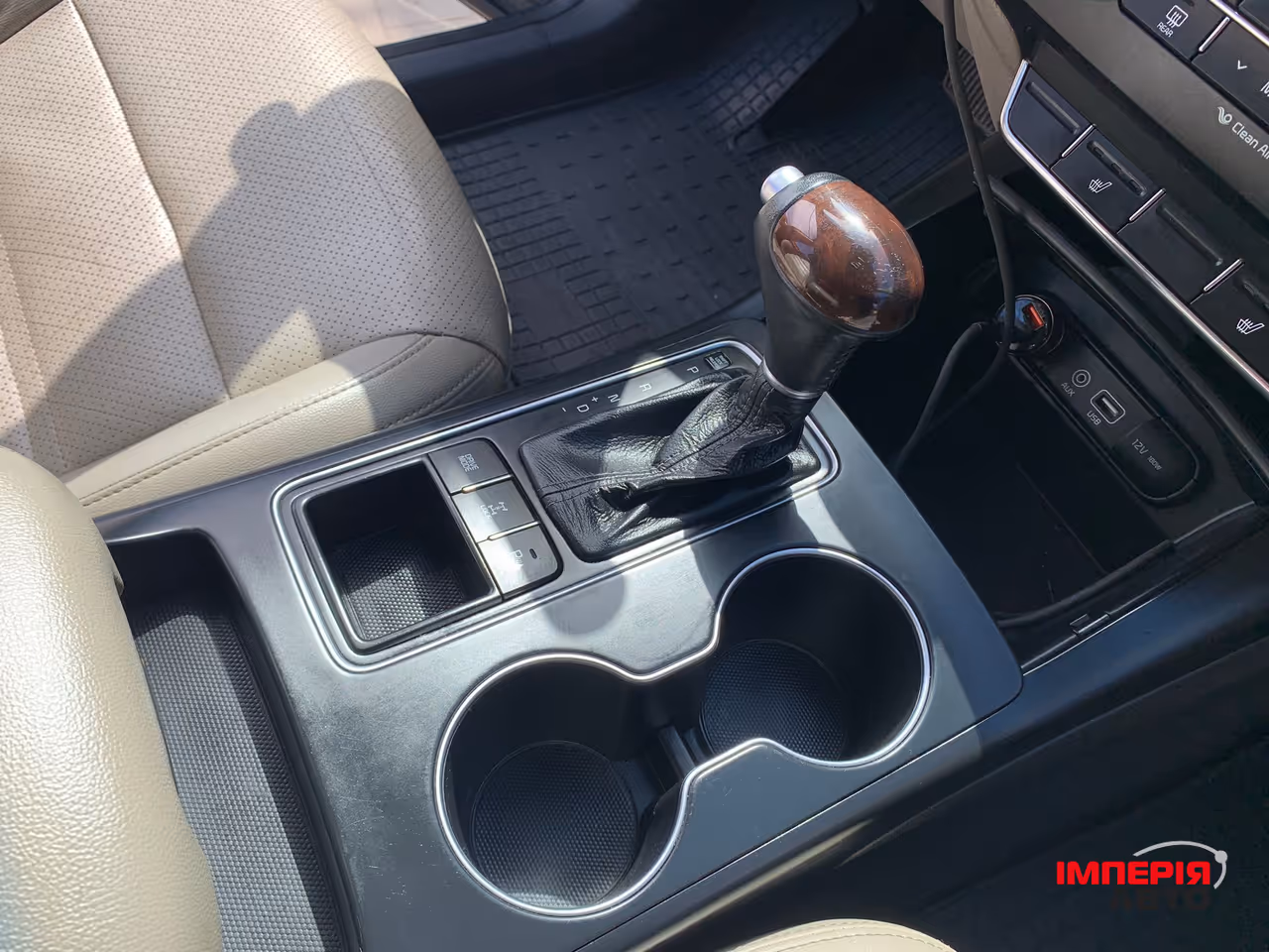 Kia Sorento - фото 18