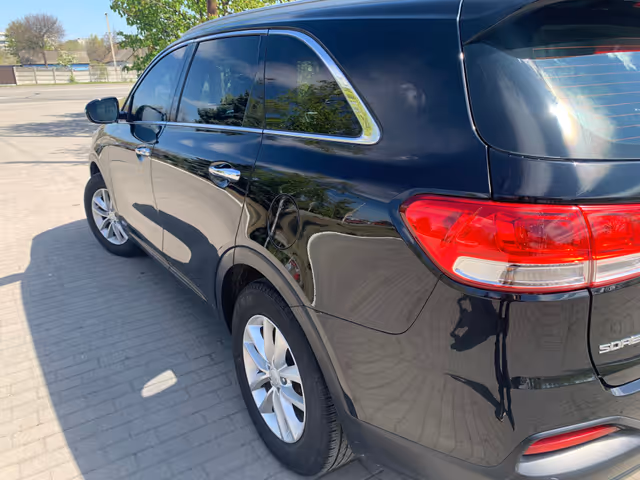 Kia Sorento - фото 4