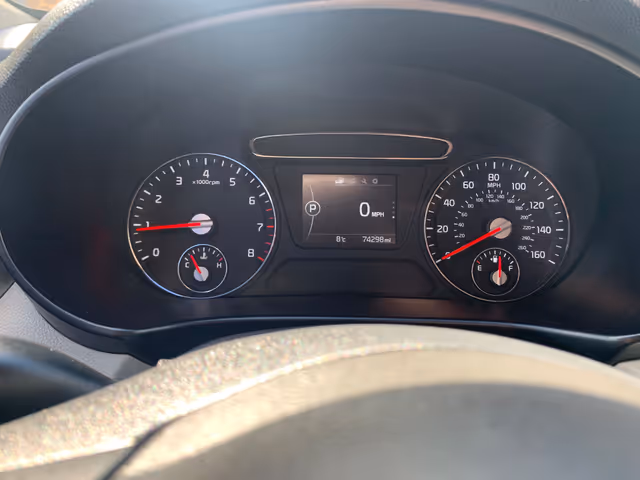 Kia Sorento - фото 5