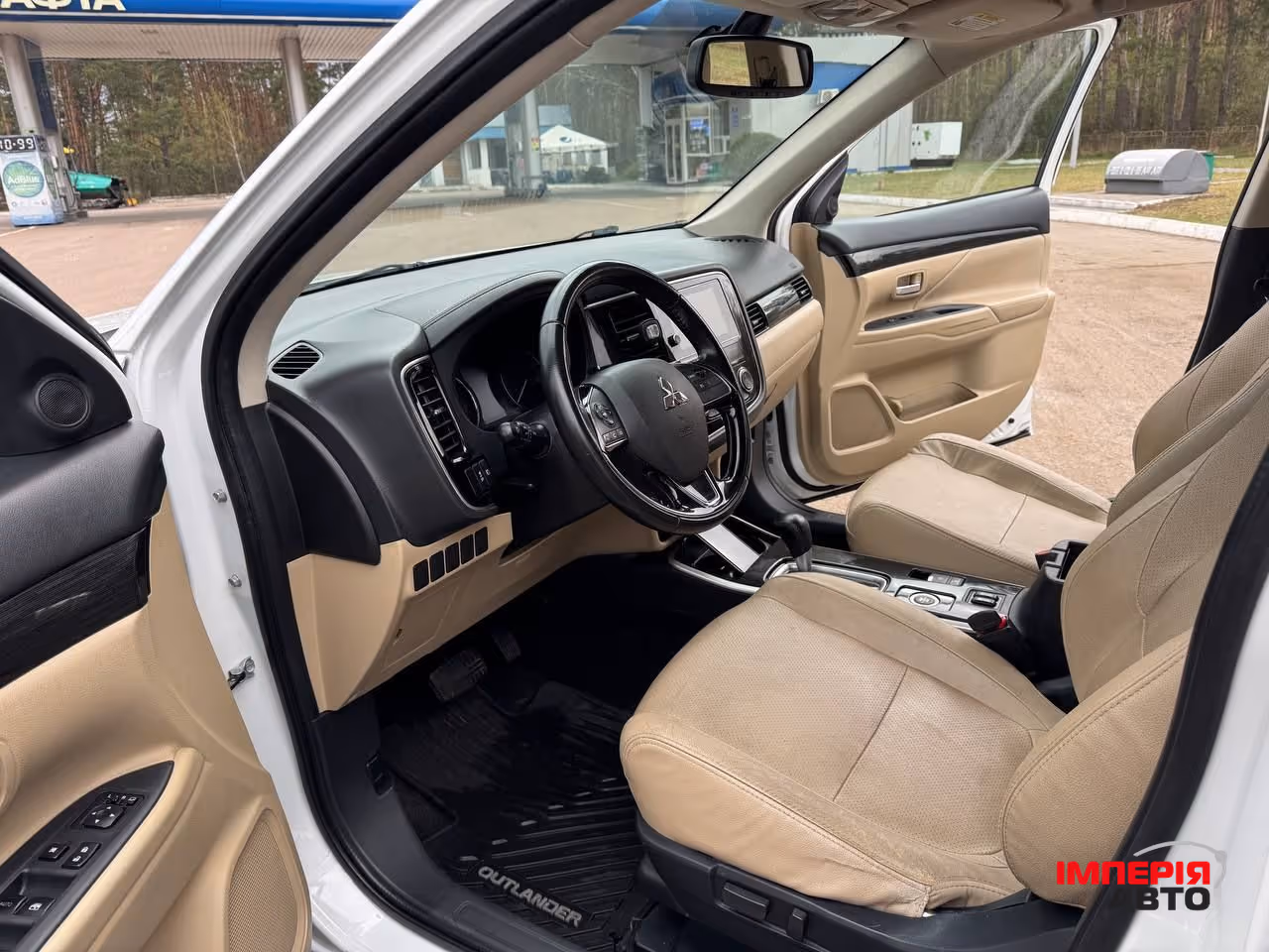 Mitsubishi Outlander - фото 11