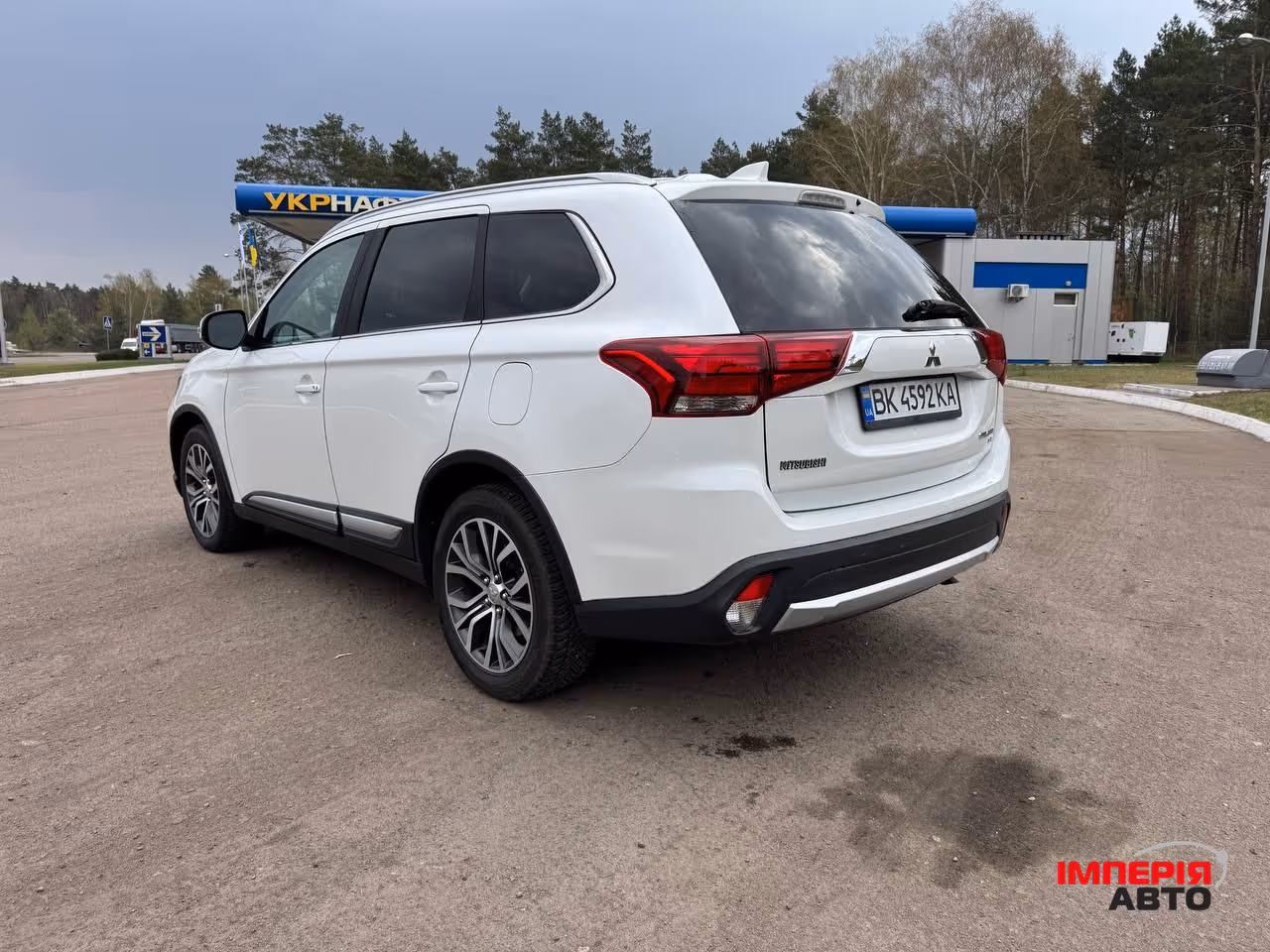 Mitsubishi Outlander - фото 9