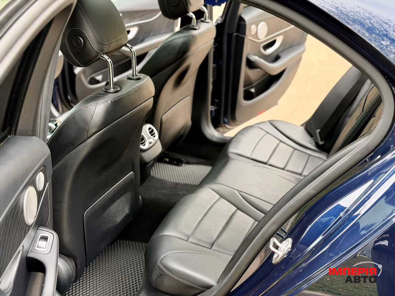 Mercedes-Benz C-Класс - фото 14