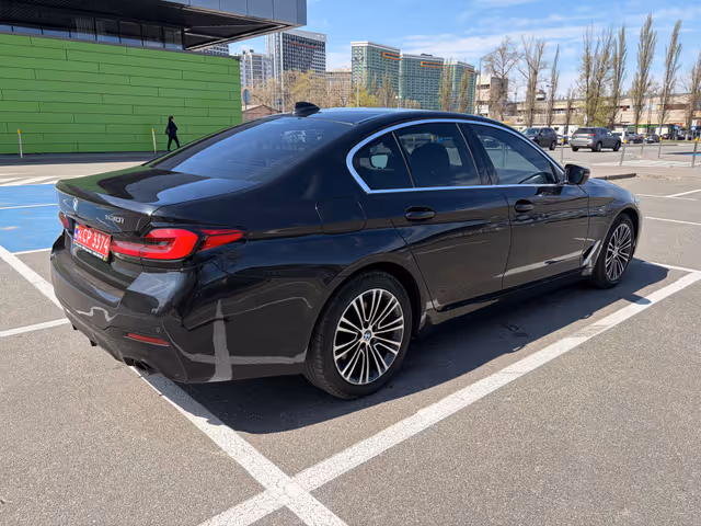 BMW 5 серії - фото 3