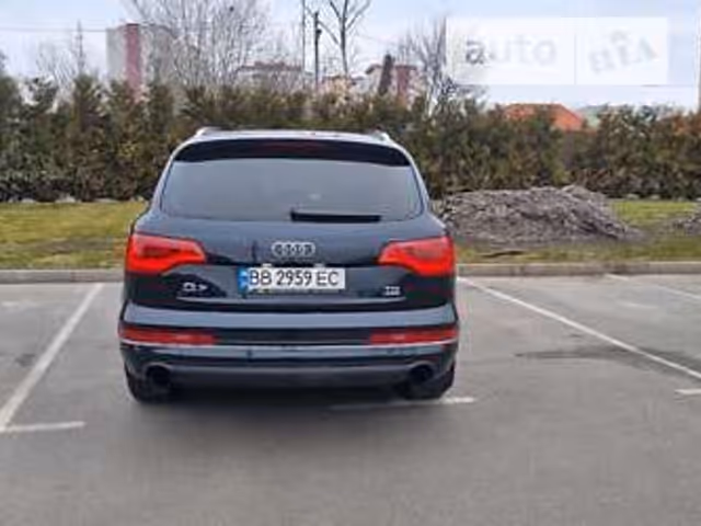 Audi Q7 - фото 1
