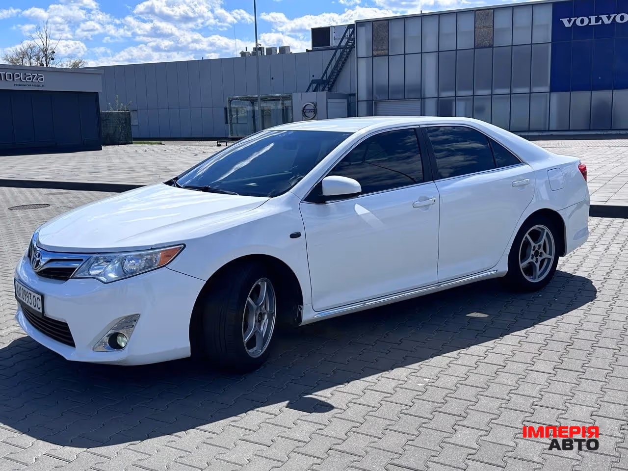 Toyota Camry - фото 4