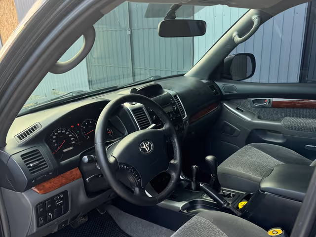 Toyota Land Cruiser Prado - фото 5