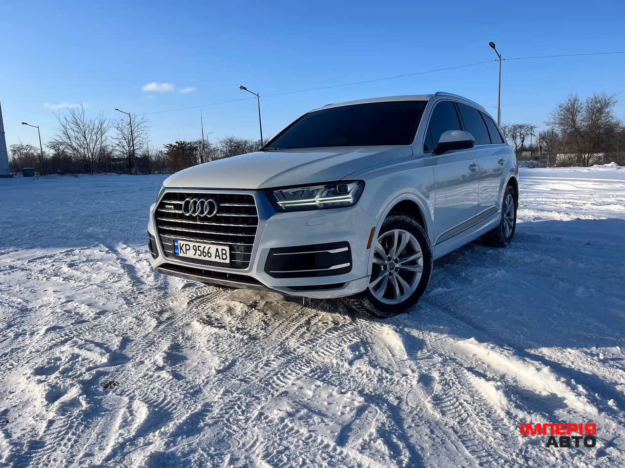 Audi Q7 - фото 1