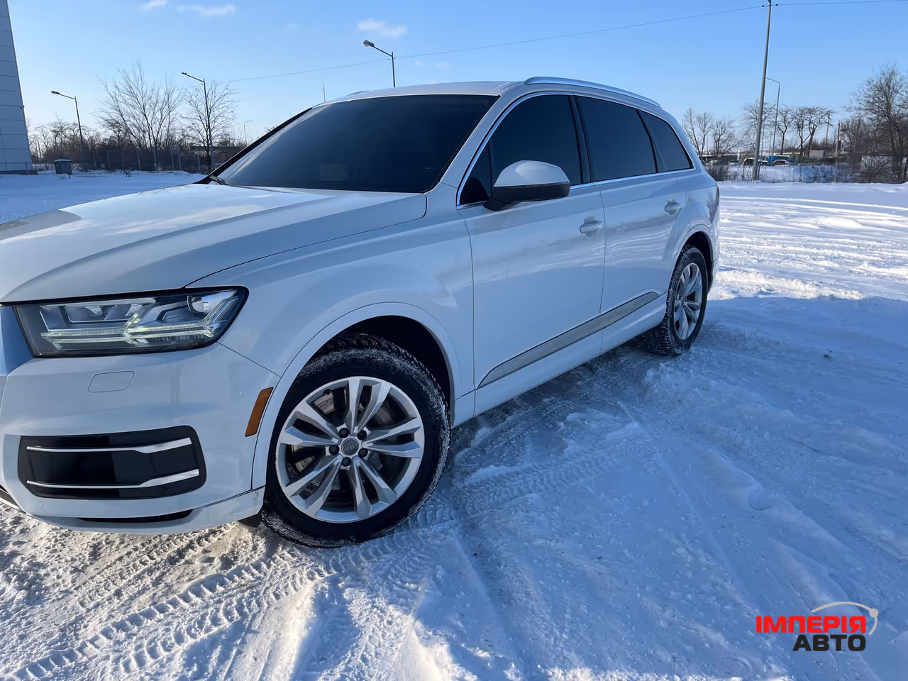 Audi Q7 - фото 8