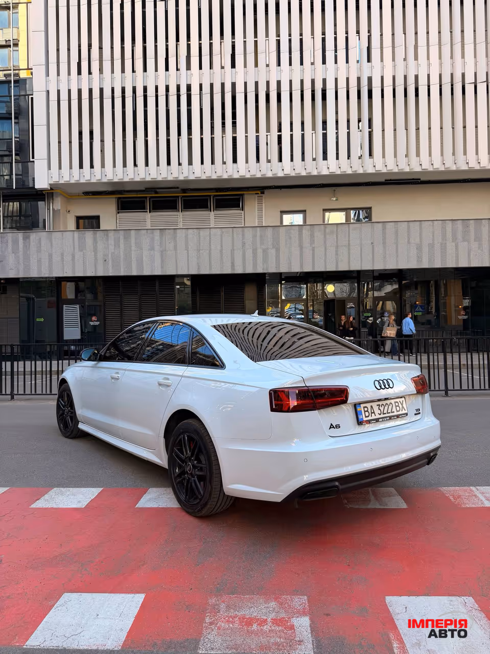 Audi A6 - фото 4