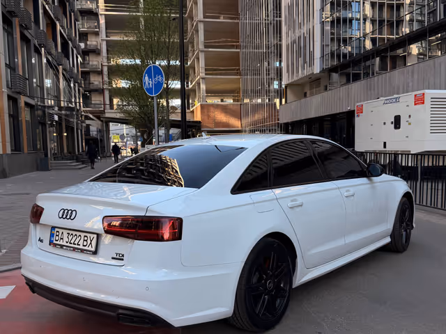 Audi A6 - фото 3