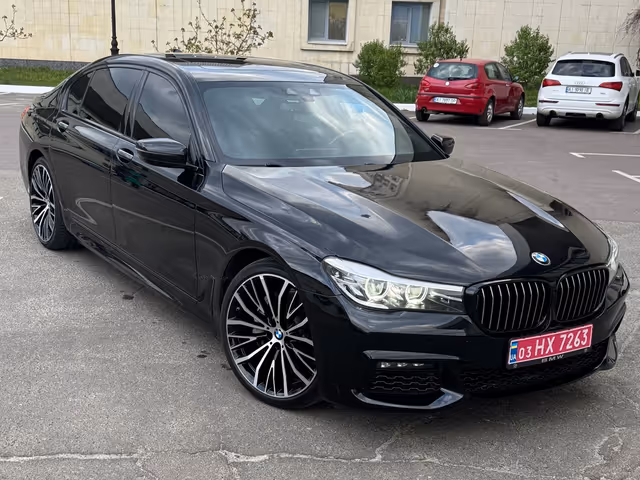 BMW 7 серії - фото 1