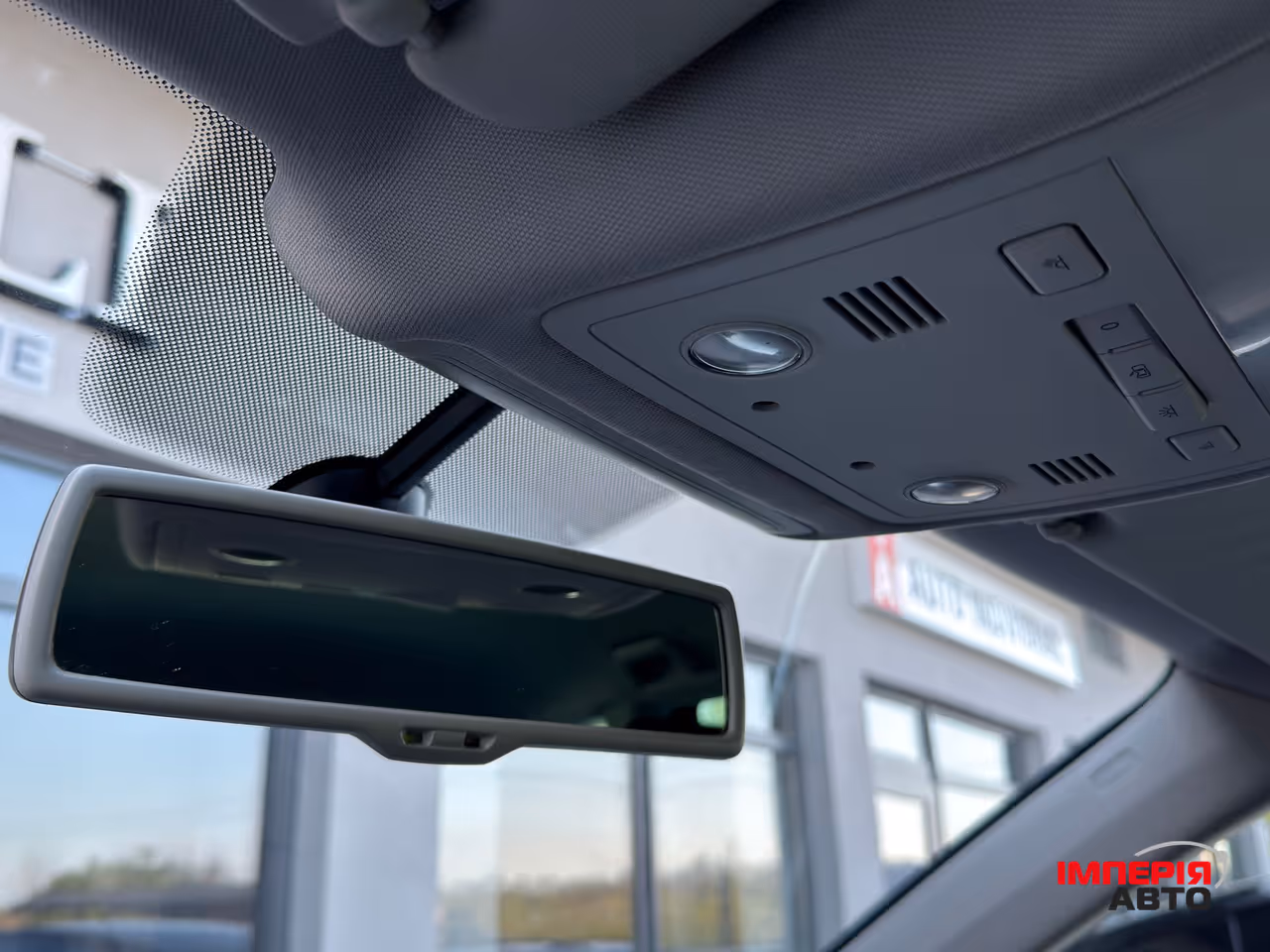 Volkswagen Touareg - фото 34