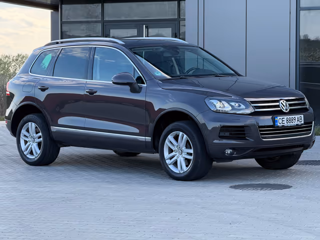 Volkswagen Touareg - фото 2