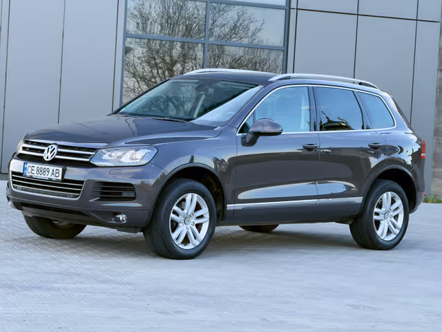 Volkswagen Touareg - фото 3