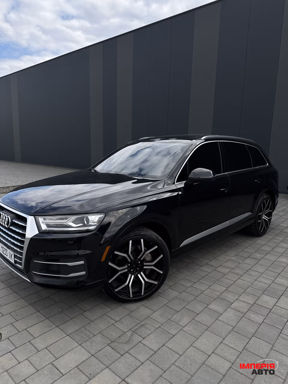 Audi Q7 - фото 17