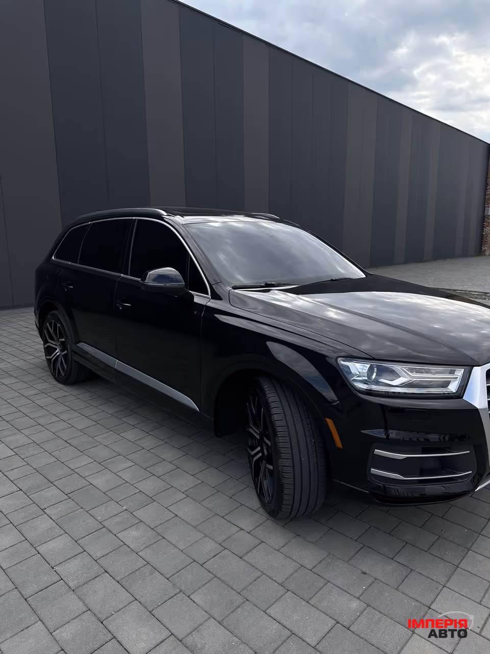 Audi Q7 - фото 9