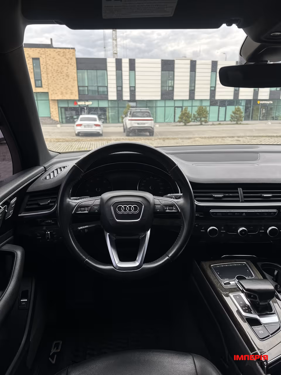 Audi Q7 - фото 27