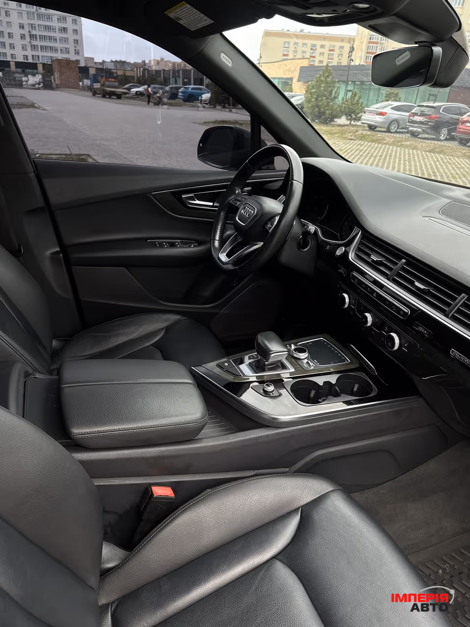 Audi Q7 - фото 31