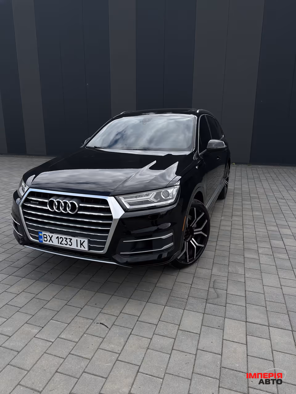 Audi Q7 - фото 1
