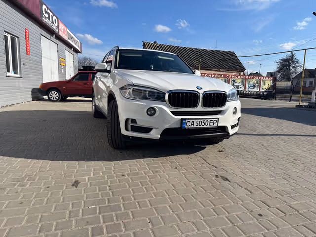 BMW X5 - фото 2