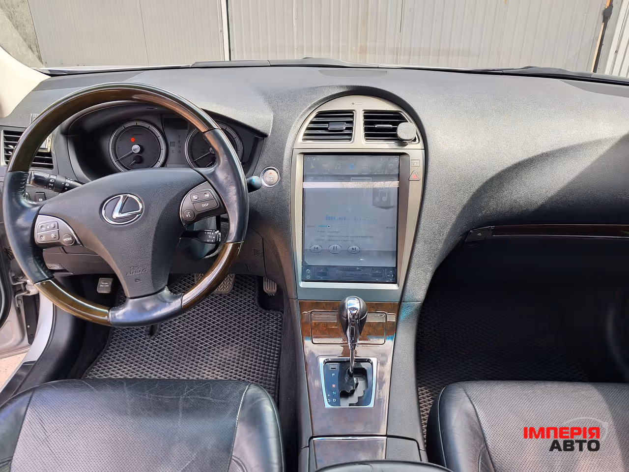 Lexus ES - фото 11