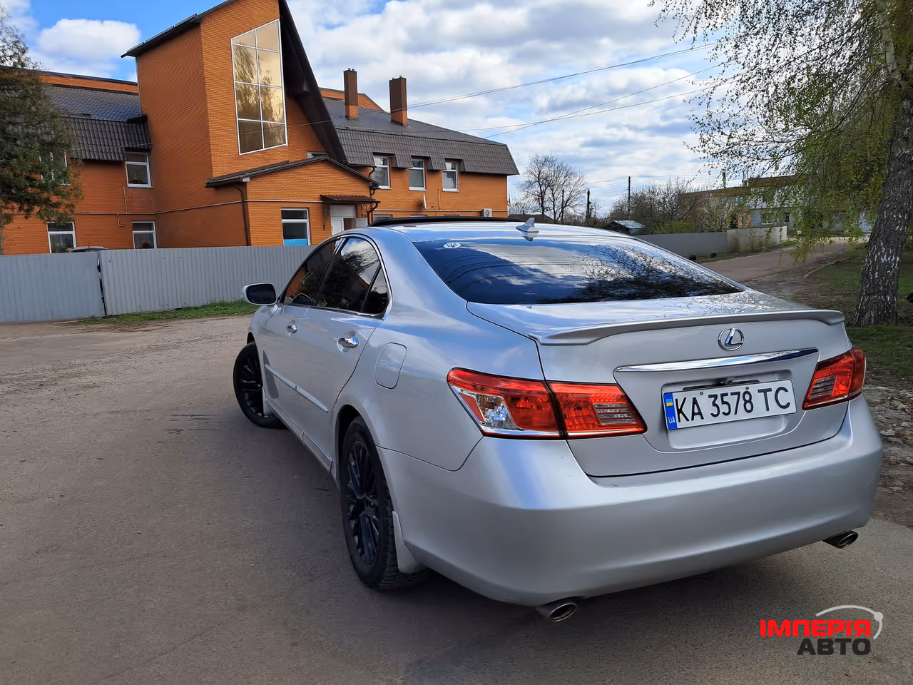 Lexus ES - фото 4
