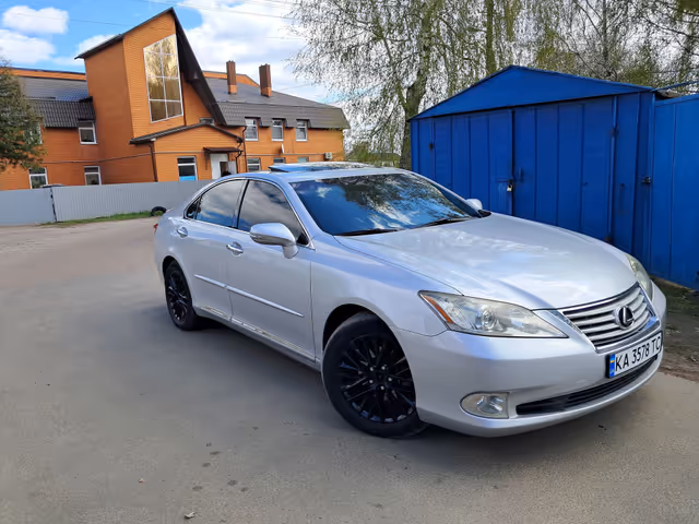 Lexus ES - фото 5