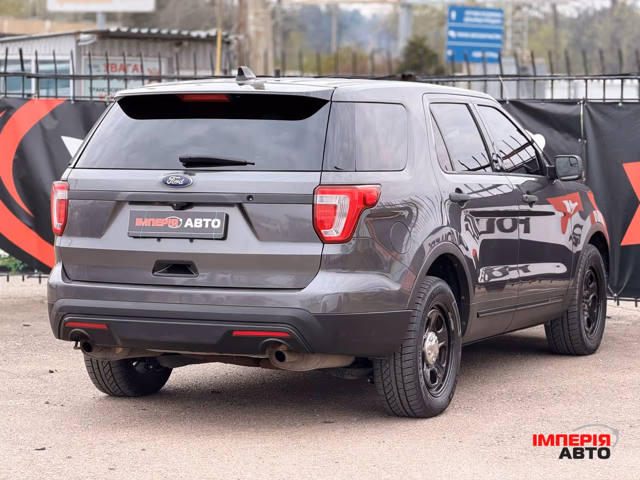 Ford Explorer - фото 4