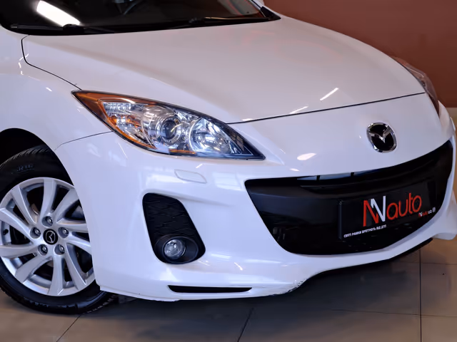 Mazda 3 - фото 3